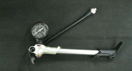 Die cast air shock pump with 60 psi gauge