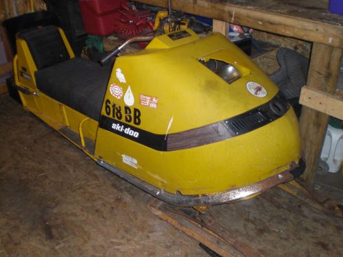 1968 and 1969 ski doo olympique track its 15 inchs wide