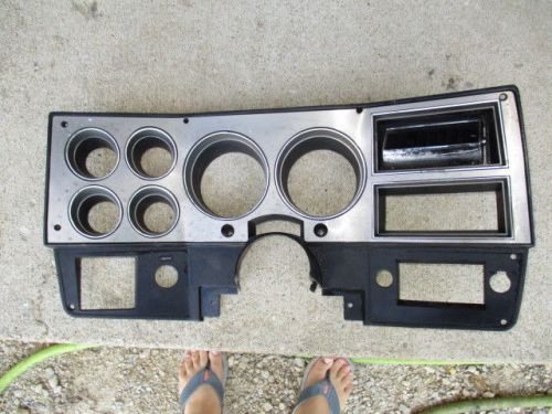 84 85 86 87 chevrolet gmc truck dash instrument cluster bezel c/k full size gas
