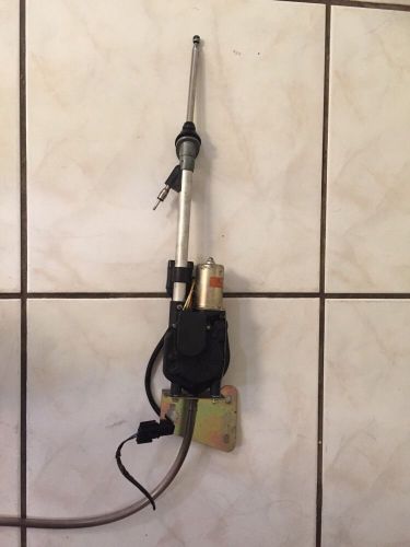 99 2003 saab 9-3  factory power radio stereo antenna 5035951