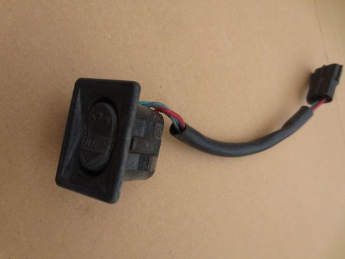2002-2006 mercury/mariner trim switch bottom cowl (4-stroke-low hours)