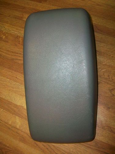 Console arm rest mitsubishi galant light gray 1999 2000 2001 2002 2003 2004