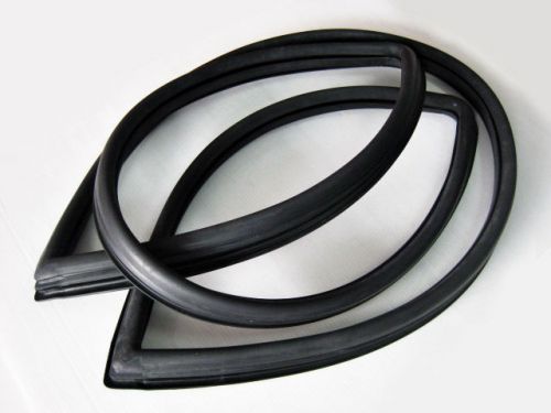 T/t corolla ke30 55 te31 4door &amp; 2door rear windshield weatherstrip rubber seal