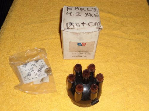 Jaguar parts/ xke 4.2 l early distributer cap w/ screw in wires