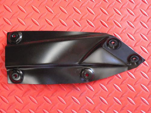 Camaro firebird chevrolet front inner fender brace skirt bracket right hand1038a