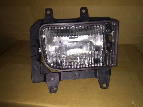 New-bmw e30 fog light (r side) with bracket(parts no.:63171385946)