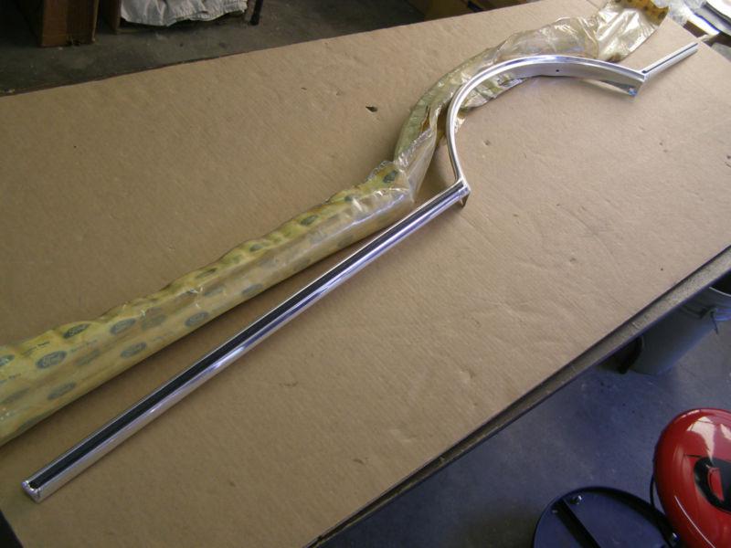 Sell NOS OEM Ford 1972 Thunderbird Quarter Panel Moulding Wheel Lip