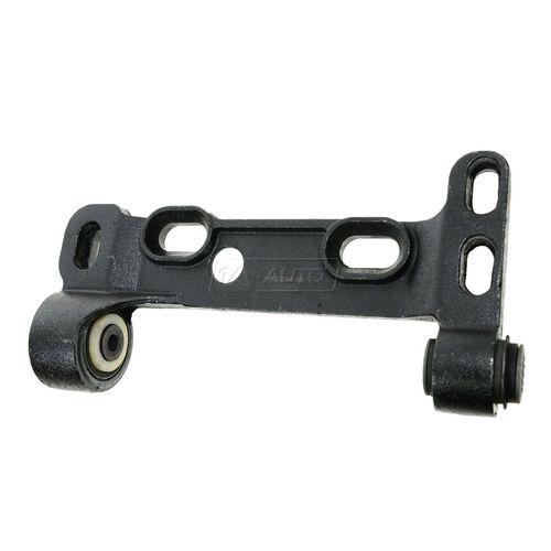 Sell Envoy Trailblazer Lower Control Arm Mounting Bracket Right RH RF