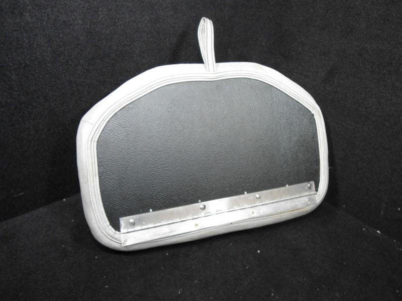 GREY BOTTOM CUSHION OF SEAT 22