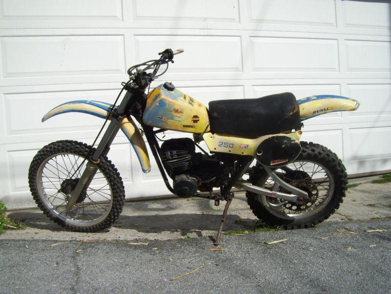1979 YAMAHA YZ250 PARTS OR PROJECT BIKE VINTAGE AHRMA BOB HANNAH VMX DIRT IT250, US $349.00, image 6