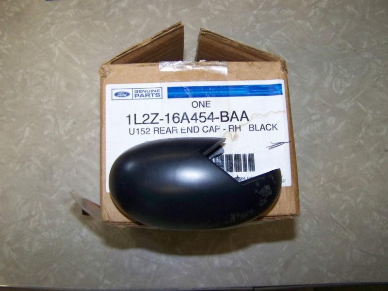 Sell FORD RUNNING BOARD END CAPREAR RH in Laurens, South Carolina, US