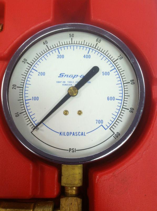 Sell snap on fuel pressure gauge set in Centereach, New York, US, for