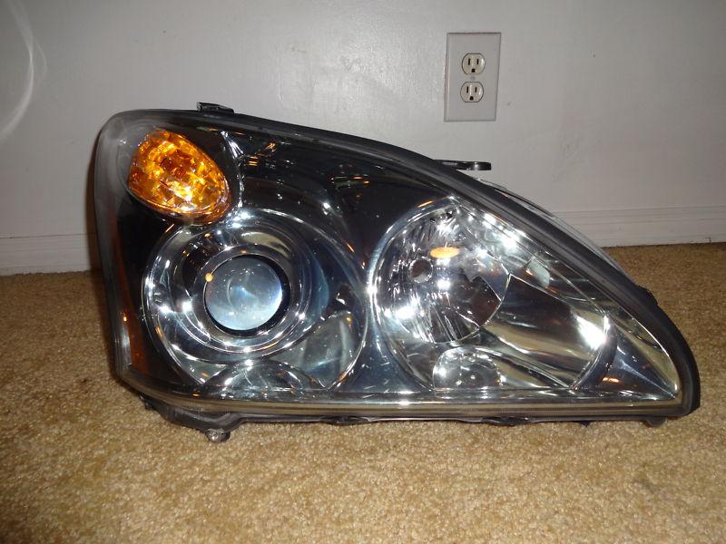 Sell 0409 OEM Lexus RX 330/350/400 Headlight HID, Auto Leveling with
