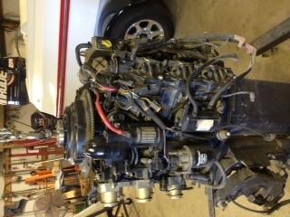 Evinrude  ficht v-6  200/225 engine/  powerhead