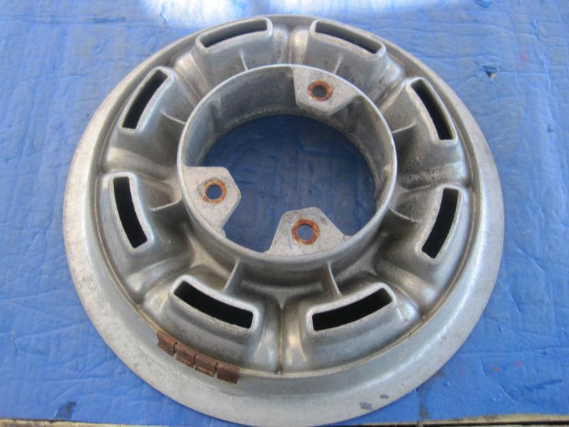 Sell 1196566 OLDSMOBILE olds STARFIRE CUTLaSS MAGNESIUM HUBCAP WHEEL