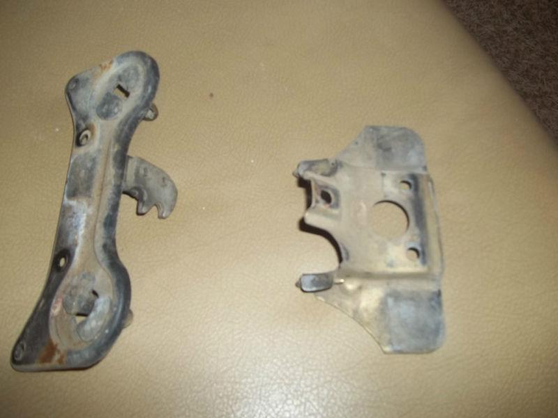 '85-'86 honda atv 250r oem seat brackets