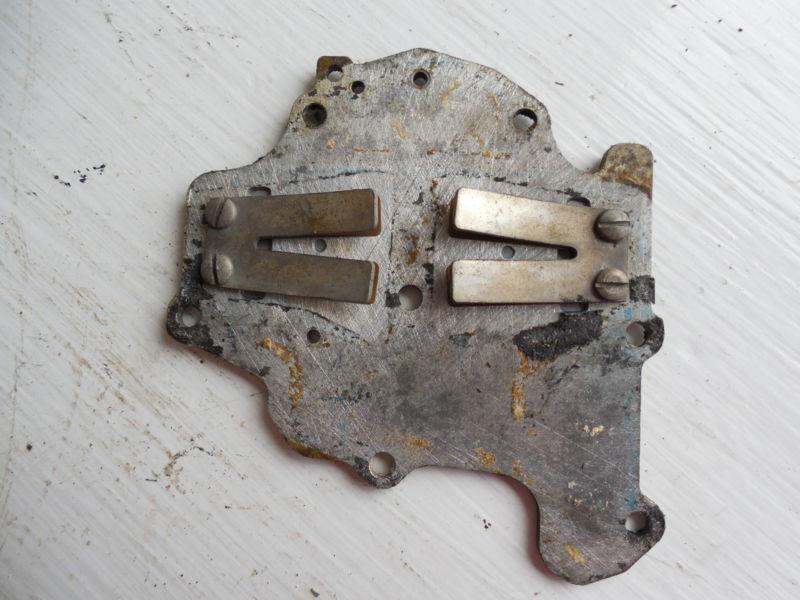 1975 johnson evinrude 6 hp leaf plate 385084 & leaf stops