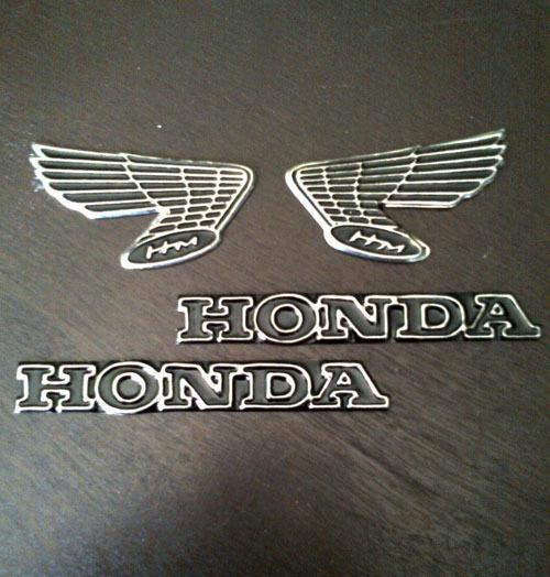Emblem honda cb100 k1 k2 cl100 cb125 cb350 cl100 fuel tank badge pair nos 