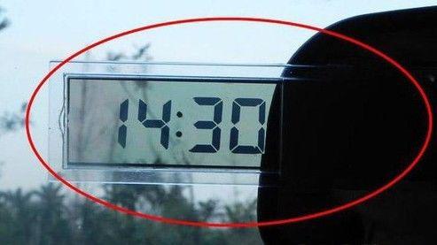 New solar auto car suckedtype lcd screen digital time clock