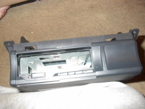 Ford  truck- 97-04f series explorer etc  radio and 6-disc cd changer