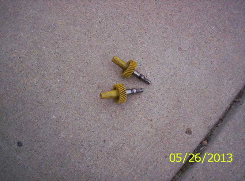 Buy JEEP LATE MODEL TRUCK DODGE SPEEDOMETER GEAR 30 TOOTH SHORT SHAFT in Longmont, Colorado, US