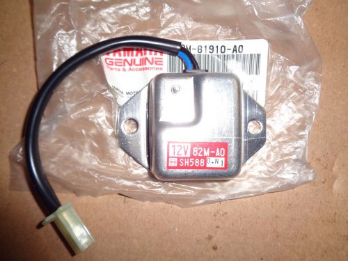 New genuine yamaha voltage regulator for many 1987-2011 snowmobiles