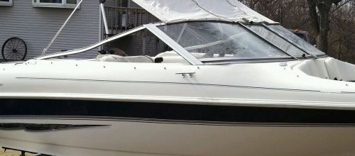 Starboard side curved glass only!!! windshield  off a 1994 larson sei right side