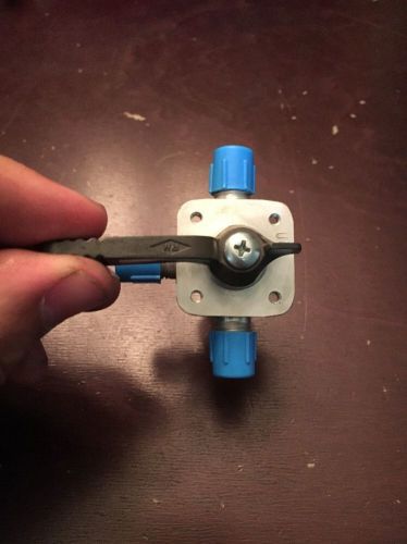 Teledyne three way valve