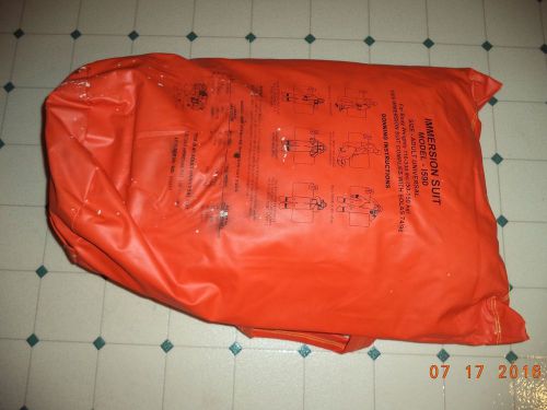 Immersion survival suit, adult size