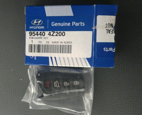 Genuine hyundai oem parts keyless entry remote without key 95440-4z200