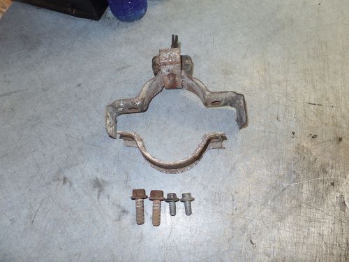 1986-1991 corvette middle exhaust hanger, gm 10165305 10052279