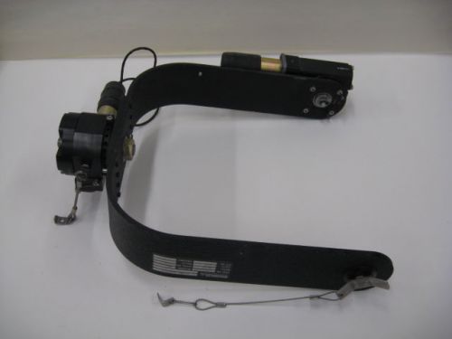 Spectrolab sx-16 searchlight support gimbal assembly