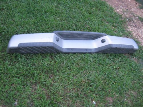 Used nissan frontier tailgate bumper