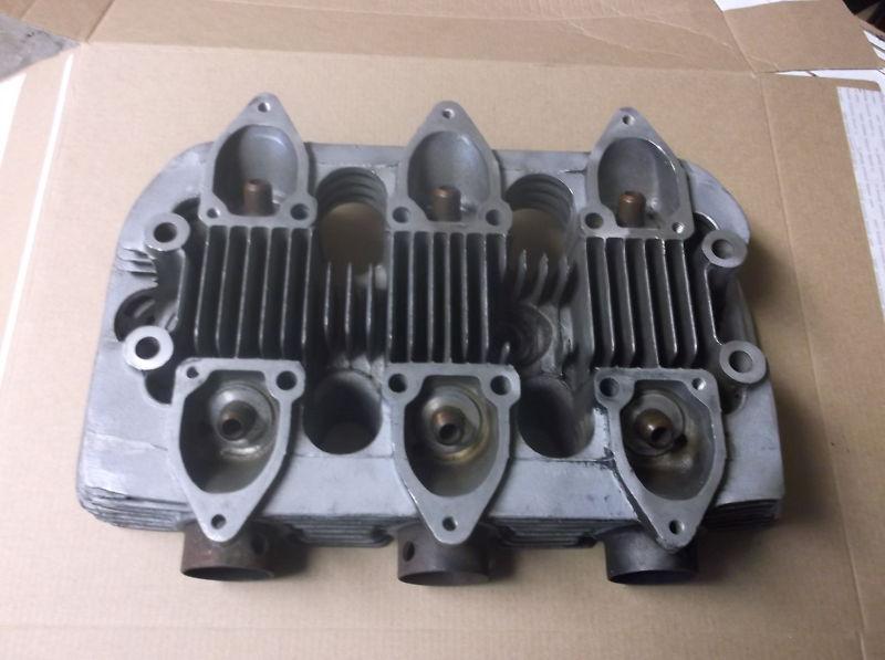 Triumph / bsa triple cyl head