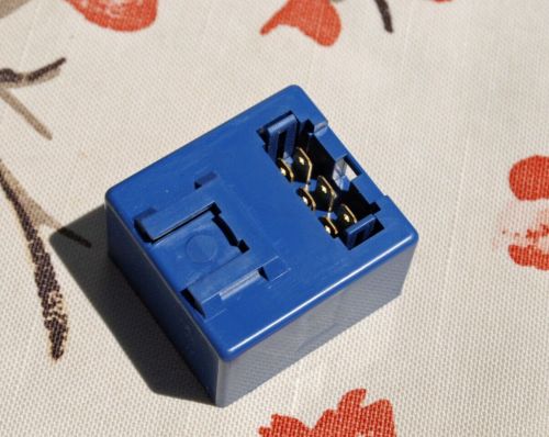 Toyota NipponDenso Headlight Retract Relay 166700-0181 Celica etc Vintage Ref10C, US $12.95, image 2