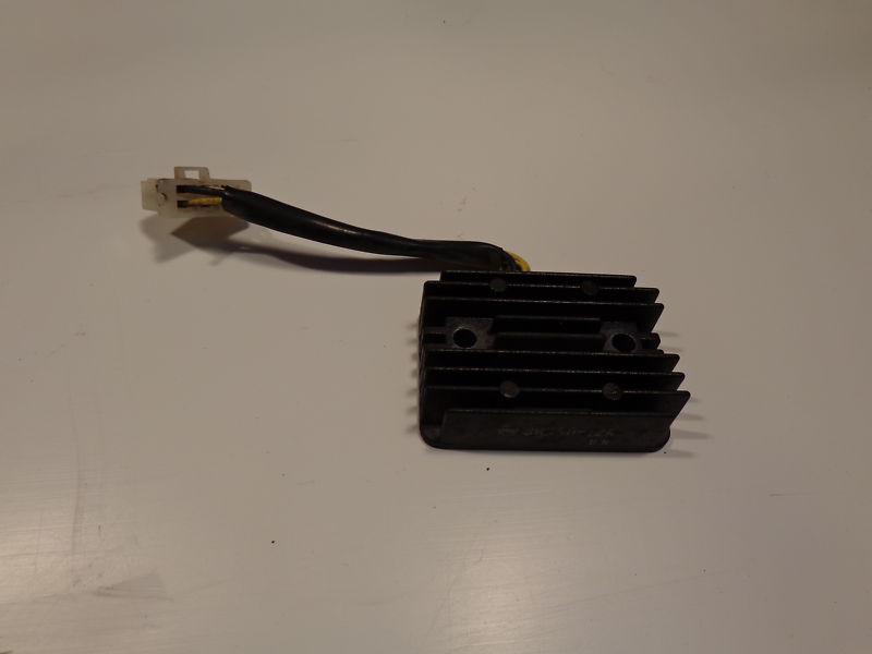 Kawasaki ex500 ninja 500 1991 91 voltage regulator / rectifier 74322