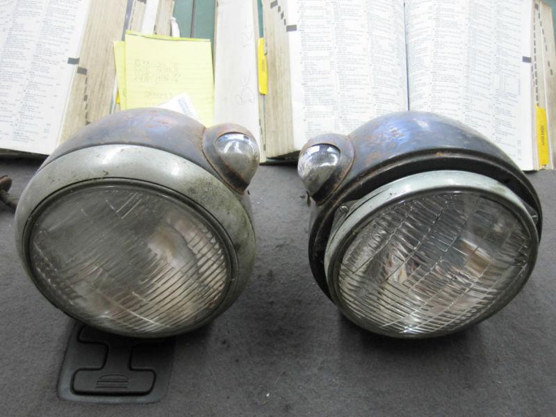 Antique pair of guide headlamps with turn light on top 1930's-1940's 682 c