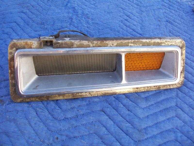 1978 mark v left side marker clearance turn light front oem used wear orig 1977