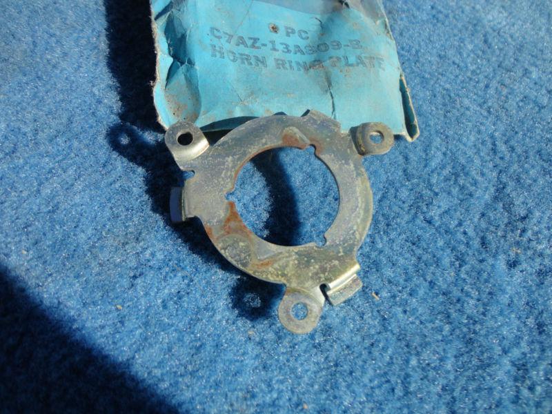 1968 ford mustang fairlane  nos fomoco steering wheel horn plate c7az 13a809 b