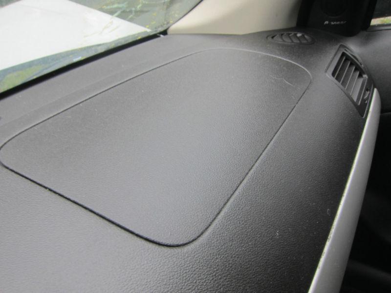 2007 chevy cobalt ********** 2dr ----- passenger airbag 