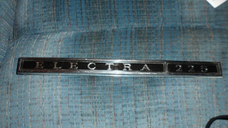 Buick electra 225 rear quarter emblem