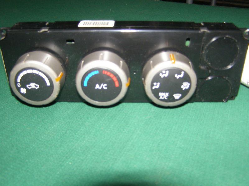 2005 nissan titan ac climate control oem    se and le   xe crew cab