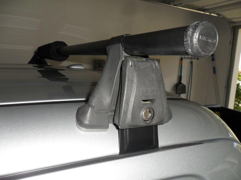 Purchase Yakima gutterless roof rack in Beaverton, Oregon, US, for US