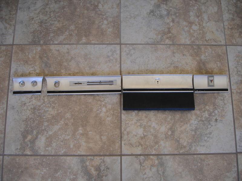 1966 66 valiant signet dash trim set complete also glove box