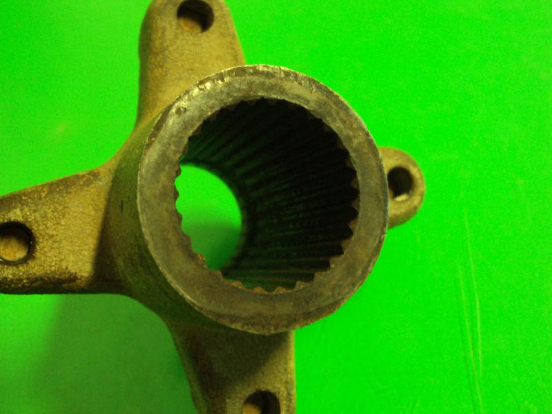 Purchase YAMAHA WOLVERINE 350 4X4 1995 REAR BRAKE HUB in Caryville