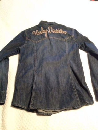 Womes button up harely davidson &#034;cowboy&#034; style denim shirt- s