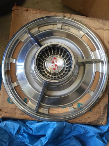 1963 chevrolet impala nos gm spinner hubcap original gm nos  3827419 hub cap