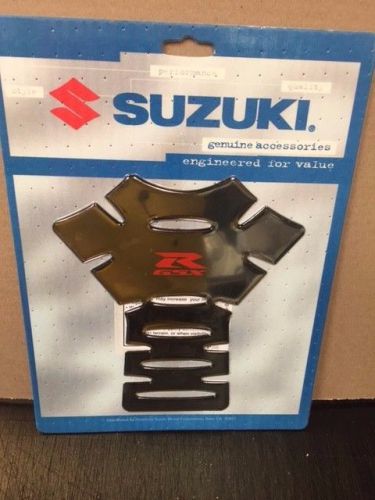 Suzuki gsx-r 1000 tank pad - liquid chrome - 990a0-64008-crm