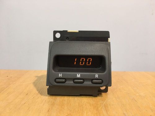 Oem honda dashboard digital clock, 1997-01 crv