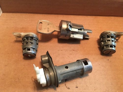 92-95 honda civic coupe lock set key ignition trunk cylinder door eg tumbler